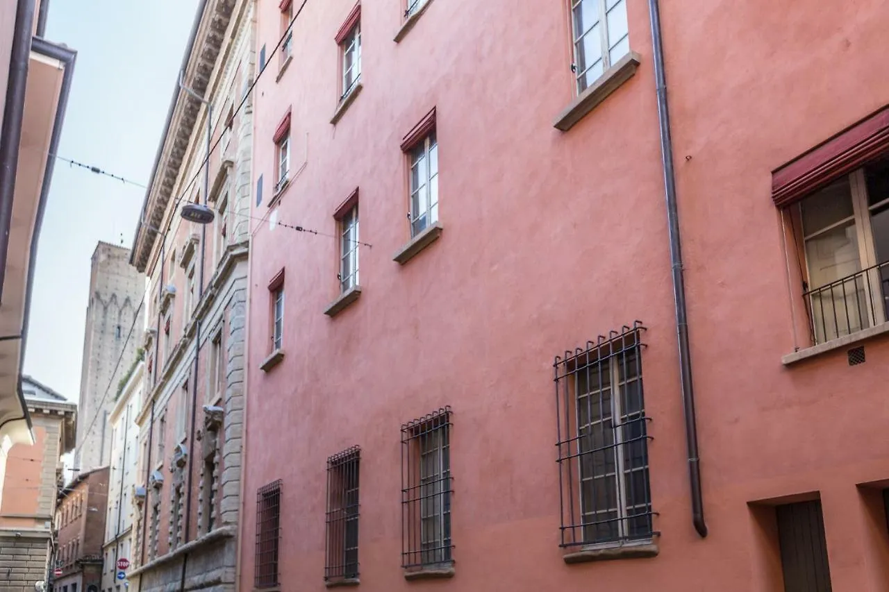 Palazzo Bocchi - The Place Apartments Bologna 0*,  Italia