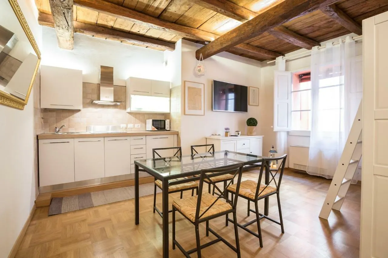 Palazzo Bocchi - The Place Apartments Bologna Italia